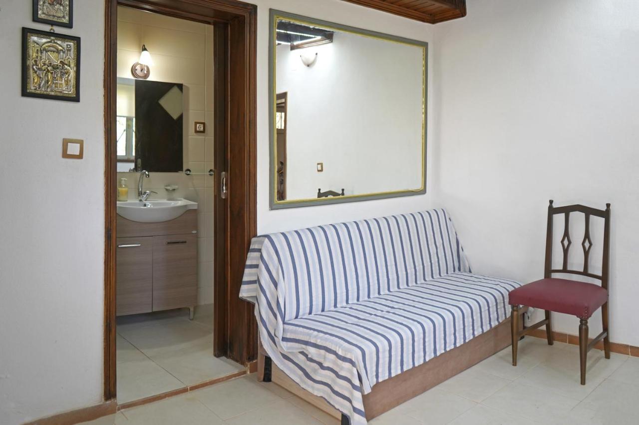 Veni Olive House Villa Kalamata Exterior photo
